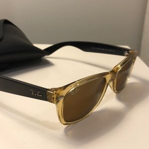 RAYBAN Wayfarer 2 tone sunglasses 🕶